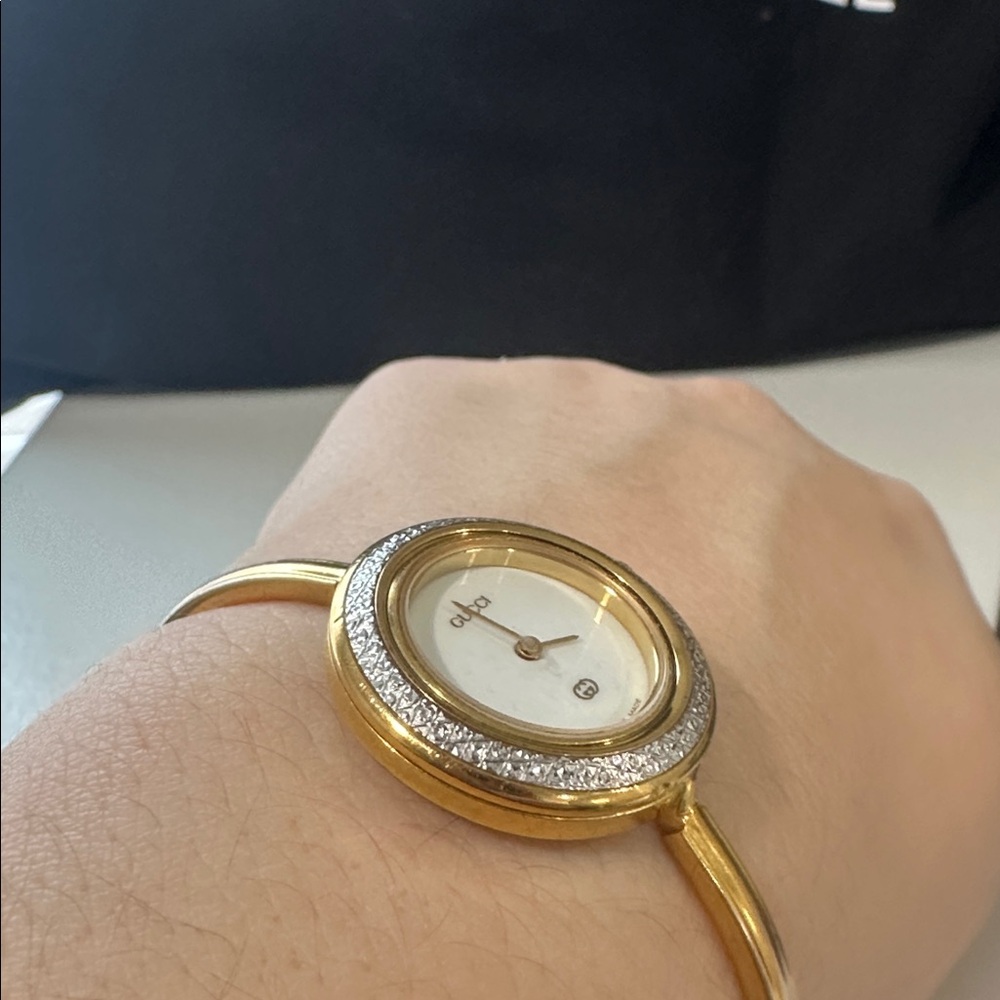 Gucci Vintage Gold and Diamond Watch Bezel - Picture 6 of 8